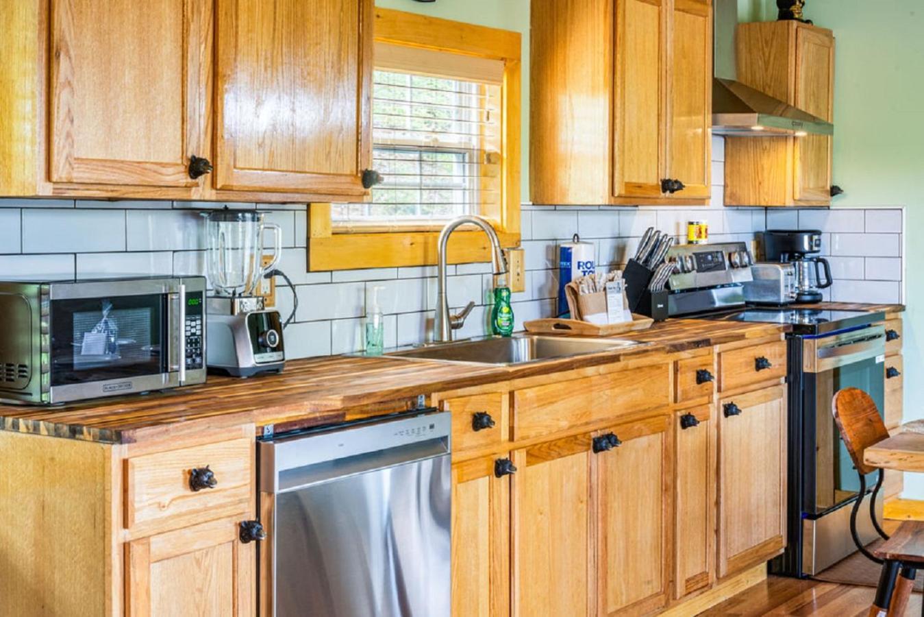Brand New Tiny Cabin! A Bearly Adventure Sevierville Eksteriør billede