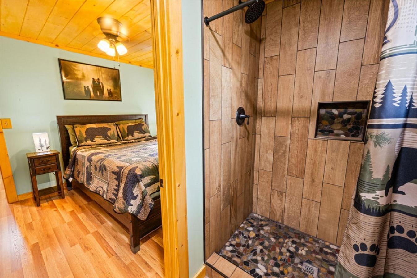 Brand New Tiny Cabin! A Bearly Adventure Sevierville Eksteriør billede